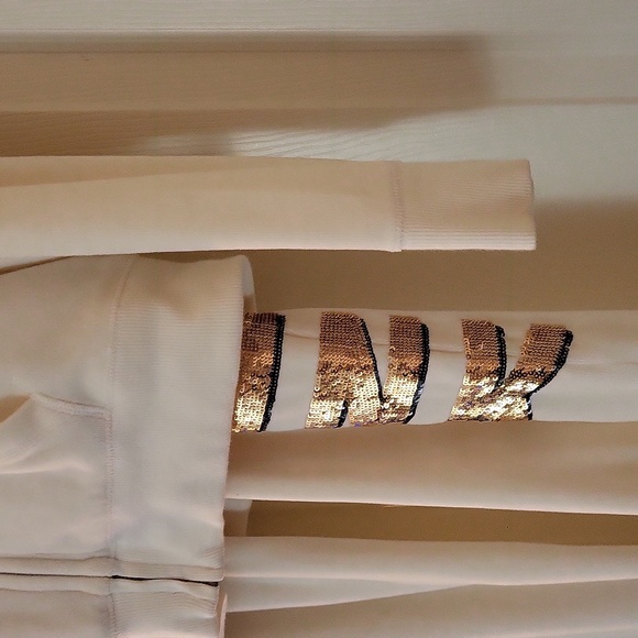 VICTORIA SECRET (PINK)SWEAT SUIT - Picture 4 of 17